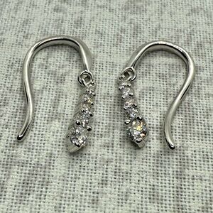New Sterling Silver & Moissanite Water Drop Earrings